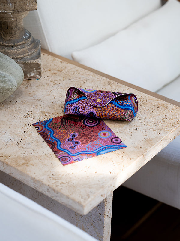 Aboriginal Our Country Glasses Case with Snap Button and Lens Cleaner Set