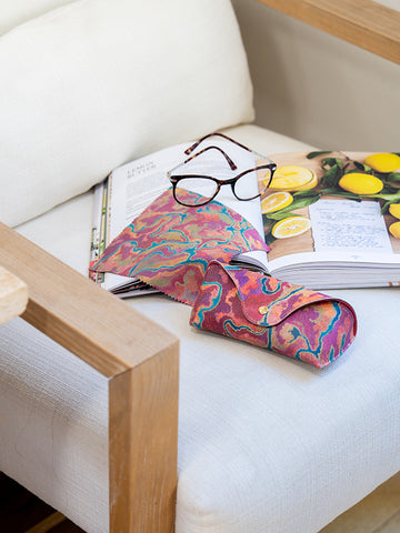 Aboriginal Pilbara Creeks Glasses Case with Snap Button and Lens Cleaner Set