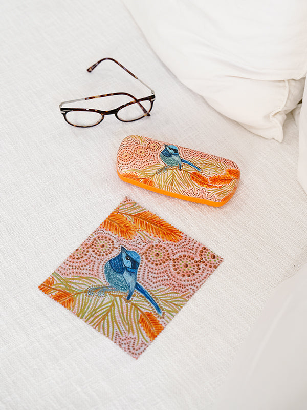 Aboriginal Blue Wren Hard Shell Glasses Case and Lens Cleaner Set
